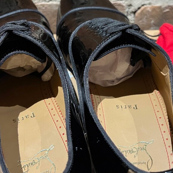 Christian Louboutin “Greggo Flat Patent” Oxford - Picture 6 of 10